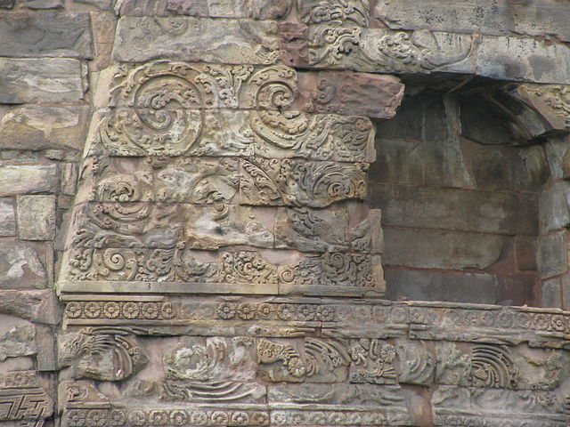 Dhamekh Stupa close up